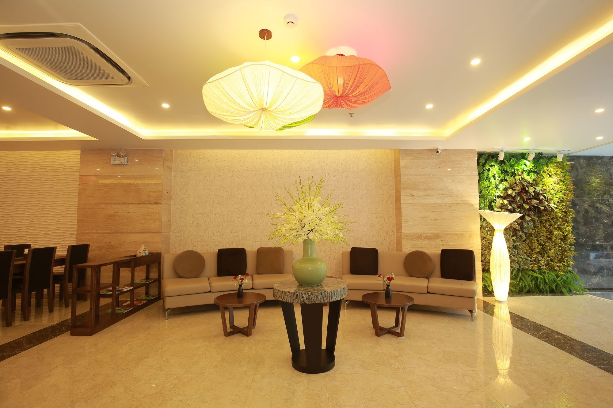 Inearth Hotel Hanoi Eksteriør bilde
